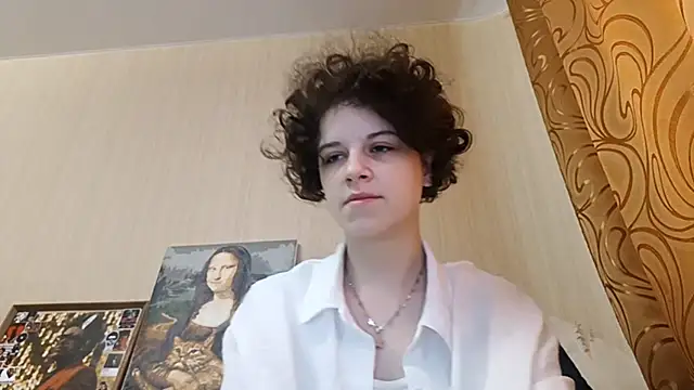 JesseniaHanney online show from 10-20-25, 08:04