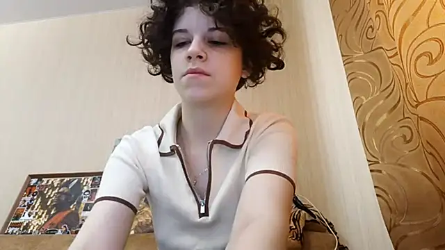 JesseniaHanney online show from 10-22-25, 08:03