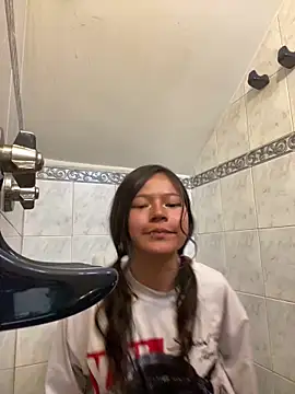 Ninfa pink online show from 11-25-25, 05:13