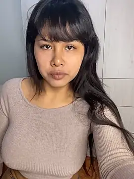 Snapshot of SweetieMariana chatting on 10-25-25, 11:32 SweetieMariana online show from 10-25-25, 11:32