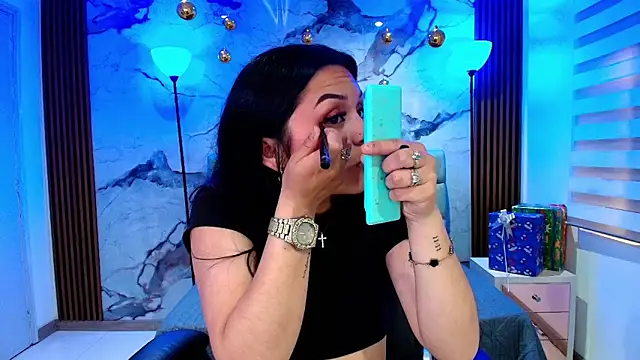 GAbrielaBotero online show from 12-20-25, 02:57