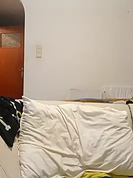 Snapshot of labellerose chatting on 02-11-26, 06:02 labellerose online show from 02-11-26, 06:02