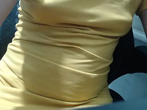 Renata Rivas online show from 02-17-26, 05:48