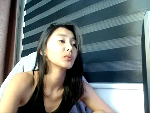 De amore online show from 10-27-25, 01:48