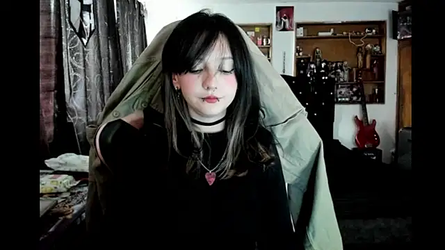 Snapshot of Maki_Zein_ chatting on 02-07-26, 08:23 Maki Zein online show from 02-07-26, 08:23