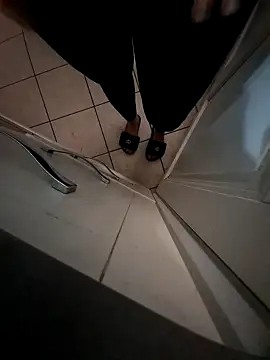 Michelle77 2024 online show from 10-21-25, 05:13