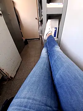 Michelle77 2024 online show from 10-27-25, 10:08