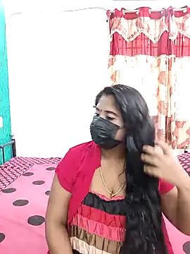 tamil-aunt online show from 11-18-25, 05:01