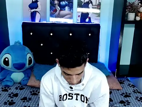 x Aaron x online show from 10-22-25, 04:02