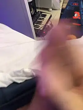 Snapshot of tykun chatting on 12-21-24, 06:41 tykun online show from 12-21-24, 06:41