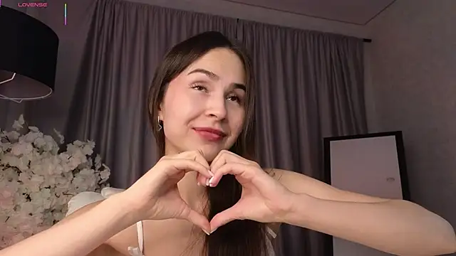 Snapshot of LionKierra chatting on 10-19-25, 02:45 LionKierra online show from 10-19-25, 02:45