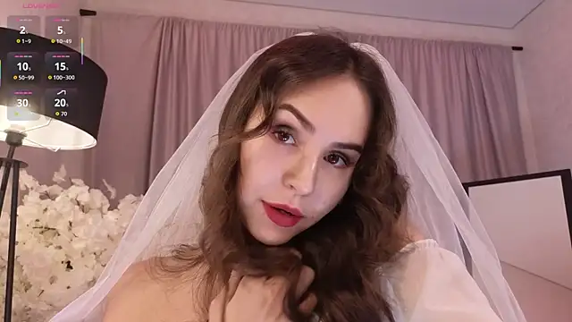 Snapshot of LionKierra chatting on 10-25-25, 03:14 LionKierra online show from 10-25-25, 03:14