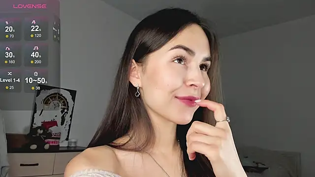 Snapshot of LionKierra chatting on 11-29-25, 04:04 LionKierra online show from 11-29-25, 04:04