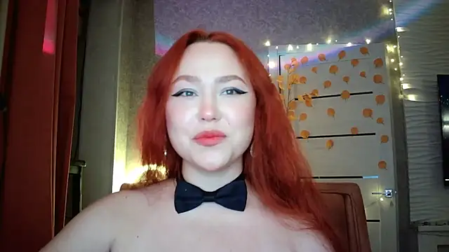 LolaMint  online show from 10-27-25, 12:42