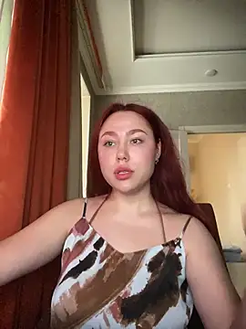 LolaMint  online show from 12-18-25, 09:37