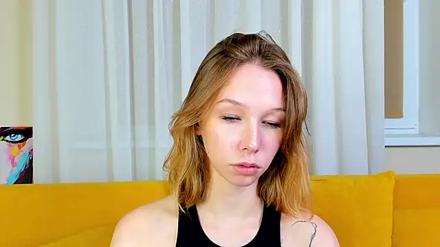 LilyVoise online show from 10-11-25, 02:59