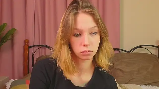 LilyVoise online show from 10-23-25, 11:53