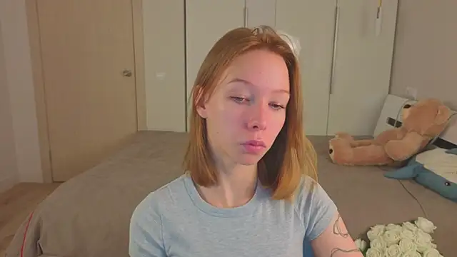 LilyVoise online show from 11-03-25, 11:44