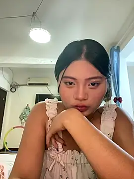 lan-xinh1 online show from 10-18-25, 07:14