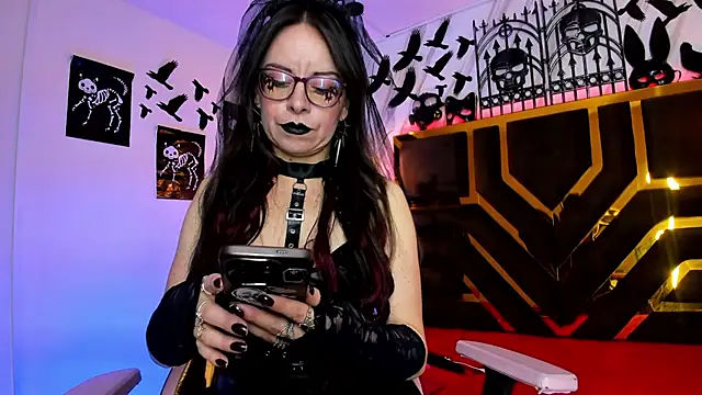 Evangelinejoness  online show from 10-31-25, 11:55