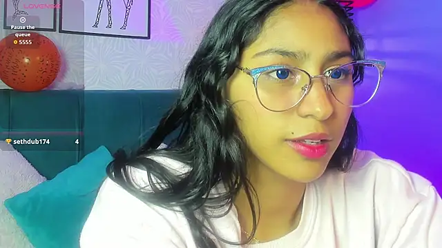 Snapshot of paulacastilla chatting on 10-29-25, 02:19 paulacastilla online show from 10-29-25, 02:19