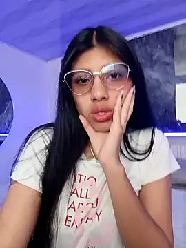 Briseida-White online show from 10-15-25, 01:44