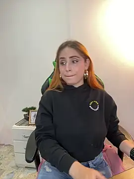 Adeline 1 online show from 10-10-25, 07:35