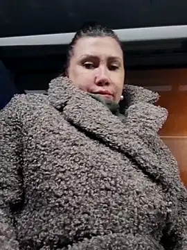 Ambika beauty online show from 12-16-25, 05:18