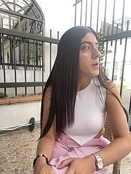 Snapshot of ElectraPink_ chatting on 01-15-26, 12:54 ElectraPink online show from 01-15-26, 12:54