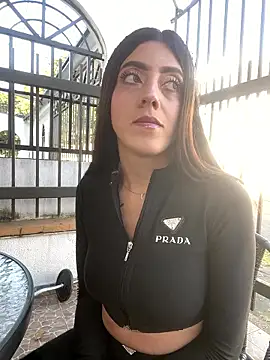 Snapshot of ElectraPink_ chatting on 01-19-26, 01:04 ElectraPink online show from 01-19-26, 01:04