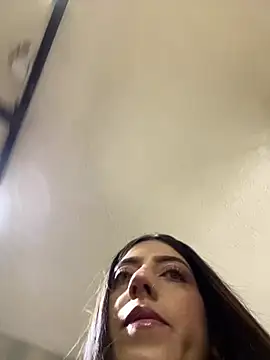 Snapshot of ElectraPink_ chatting on 02-18-26, 01:29 ElectraPink online show from 02-18-26, 01:29