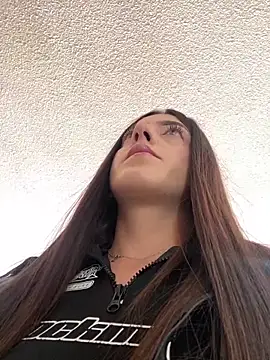 Snapshot of ElectraPink_ chatting on 02-25-26, 01:32 ElectraPink online show from 02-25-26, 01:32