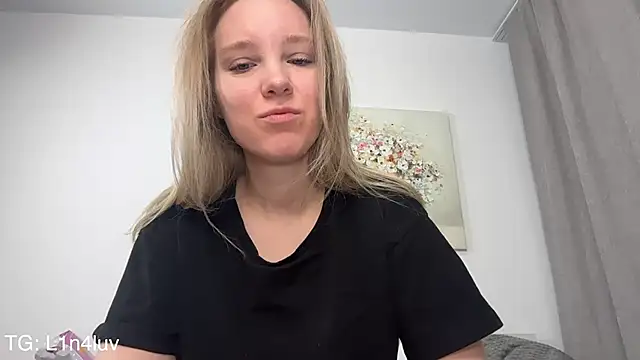 AIicaparkerc online show from 02-23-26, 04:43