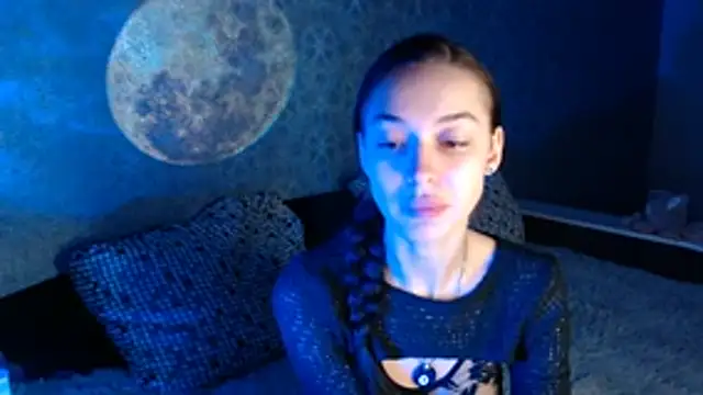 Daphne Darkthorn online show from 11-13-25, 07:24