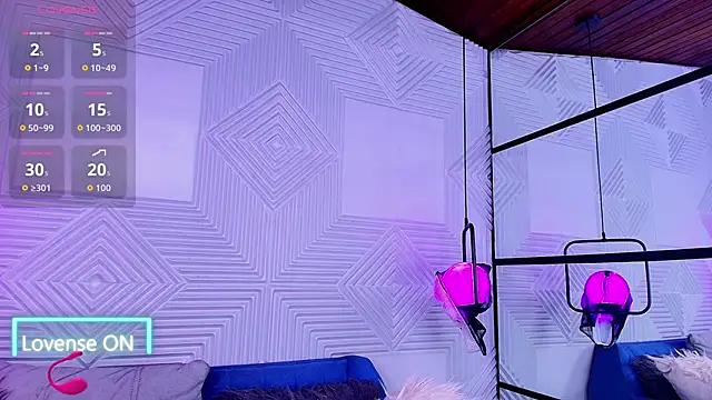 CinnamonHeat online show from 10-20-25, 11:10