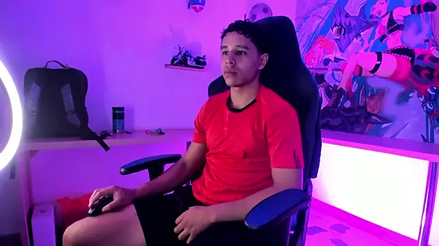 Snapshot of Adrian_Volt chatting on 10-21-25, 08:09 Adrian Volt online show from 10-21-25, 08:09