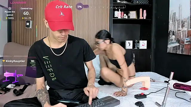 DerryAndIzzy online show from 11-24-25, 09:36