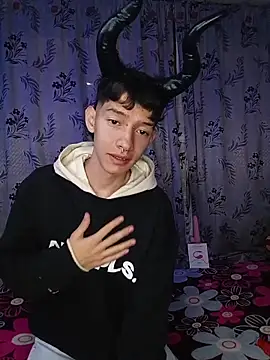 heyy noah11 online show from 11-13-25, 03:05