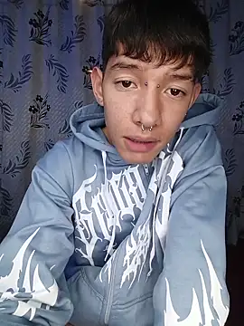 heyy noah11 online show from 11-19-25, 01:49