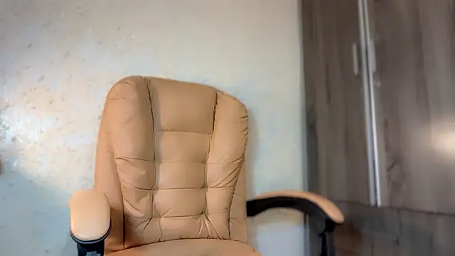 TinyTemptress online show from 01-18-26, 05:55