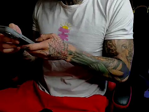 Molotov Explosive online show from 02-24-26, 12:08