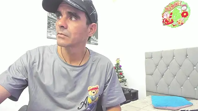 Sofi And Santy online show from 01-11-26, 12:04