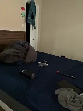 Snapshot of sniper2801 chatting on 10-12-25, 03:11 sniper2801 online show from 10-12-25, 03:11