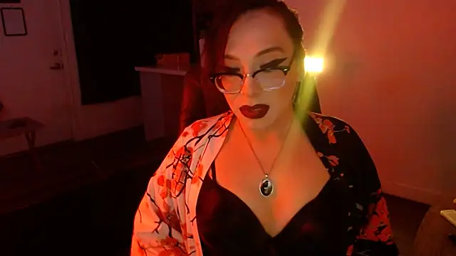 MiniMonroe online show from 10-14-25, 08:59