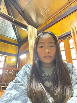 Maymay   online show from 10-25-25, 04:53