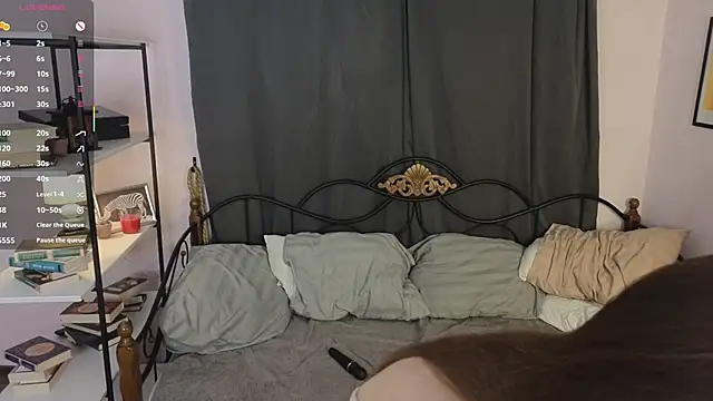 Ruth Going online show from 12-20-25, 12:07