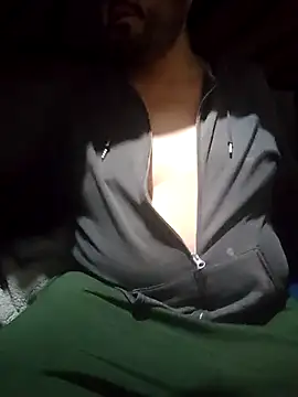 Snapshot of axel-spr chatting on 10-15-25, 05:18 axel-spr online show from 10-15-25, 05:18