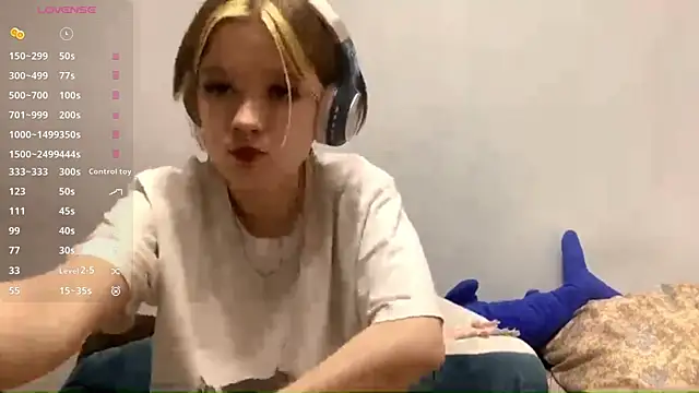 LorRebak online show from 10-21-25, 11:00