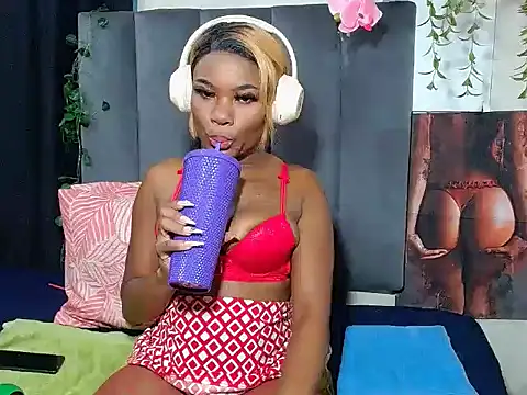 Lauren-001 online show from 10-22-25, 08:25