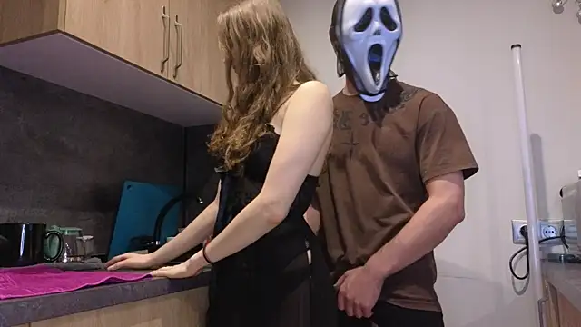 Snapshot of CrickSex chatting on 10-21-25, 02:40 CrickSex online show from 10-21-25, 02:40